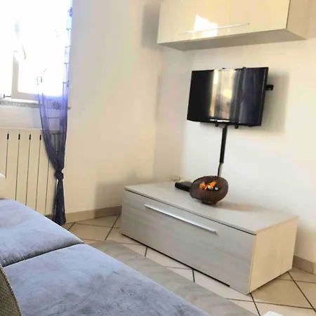Gorgeous Brand New Remodeled 2story 5 Min From Sea! Villa Molino Nuovo (Savona)