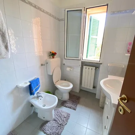 Gorgeous Brand New Remodeled 2story 5 Min From Sea! Villa *